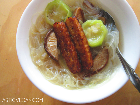 patola-soup-with-tempeh-wide-shot