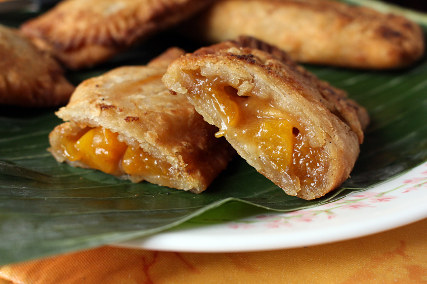 peach mango pie
