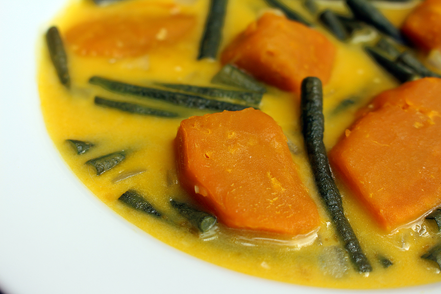 Yardlong beans and squash close up